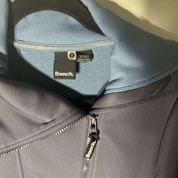 Bench Women' s Sweater Zipper pockets Purple SMALL - Picture 8 of 10